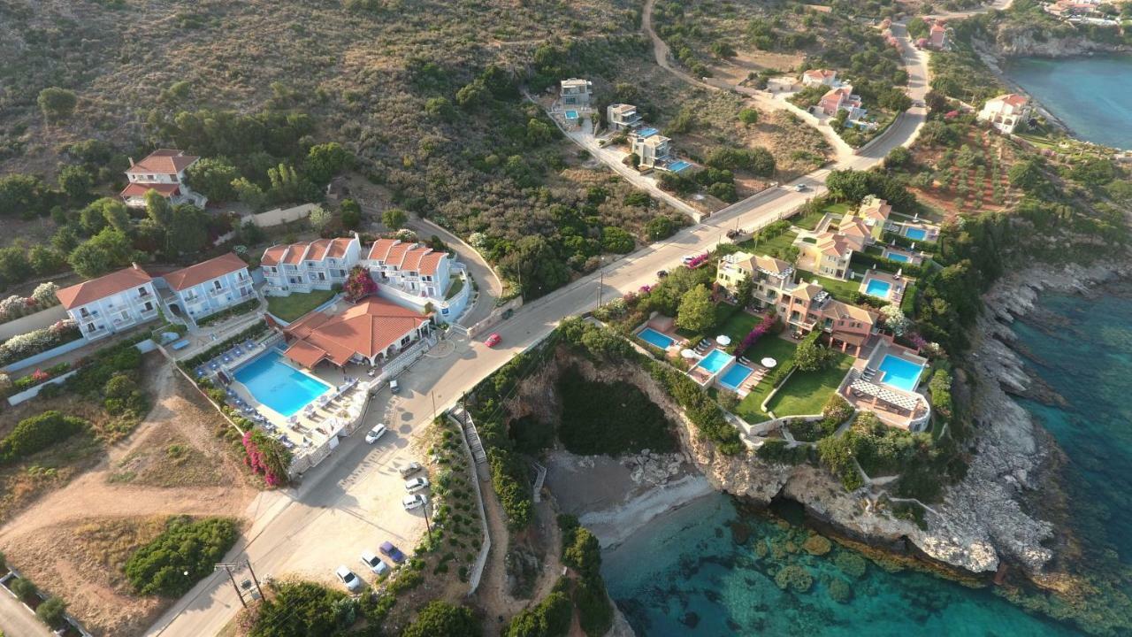 Villa Sea Front Spathion Ngoại thất bức ảnh